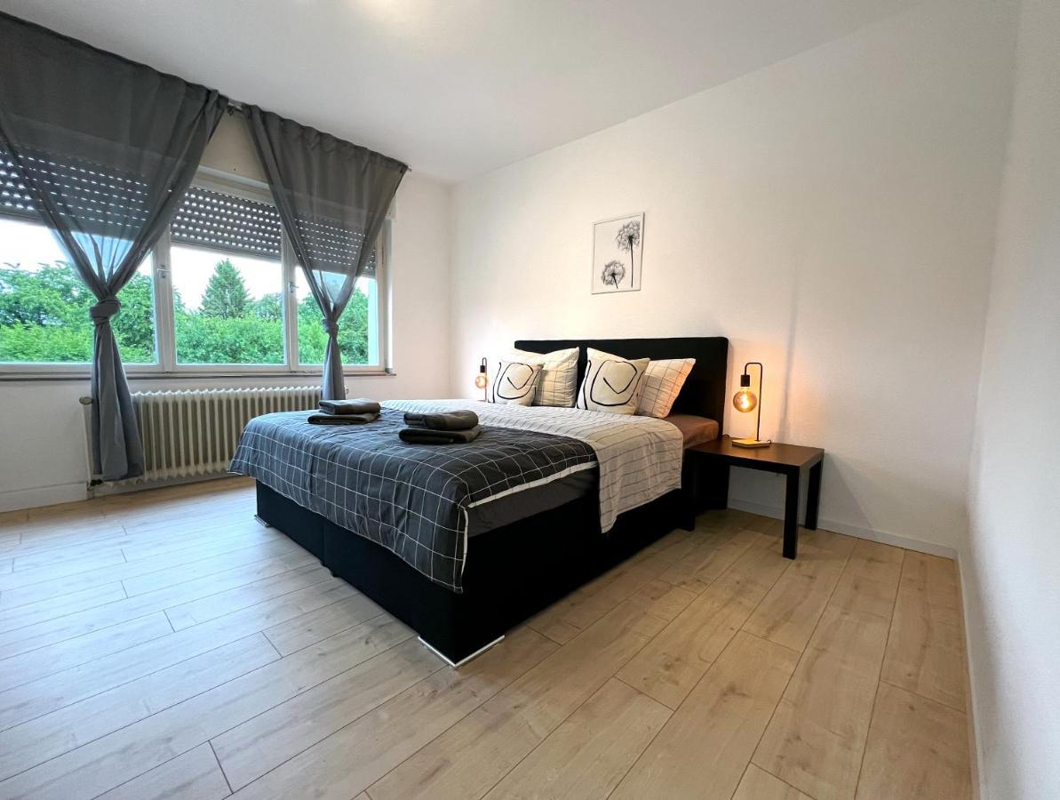 One Bed And One Sofa Bed, Self Check In, Invoice Apartment Monchengladbach Exterior photo